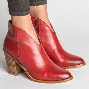Jeffrey Campbell Kamet Boots